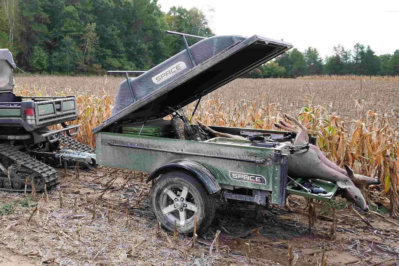 Muddy Space Trailer with 3d buck target in back
